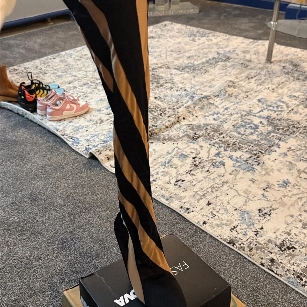 Women mesh stiletto over the knee boots. - Picture 3 of 6